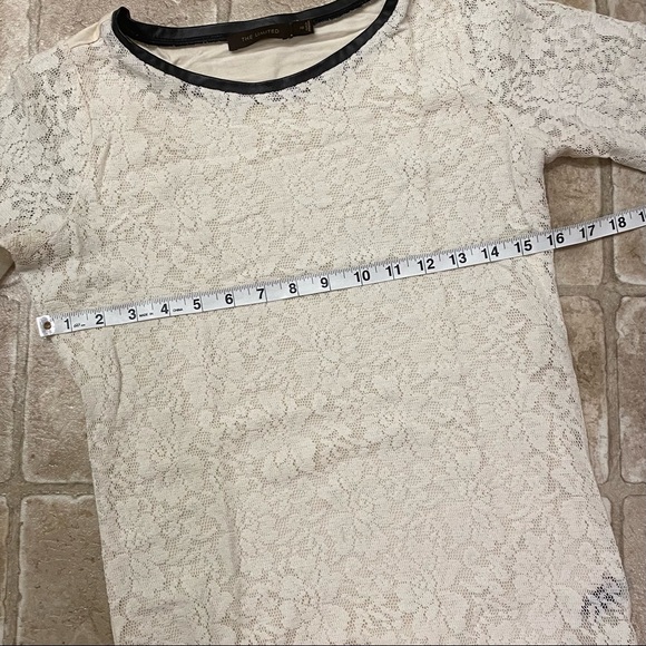 The Limited 3/4 sleeve business casual top - Picture 5 of 6